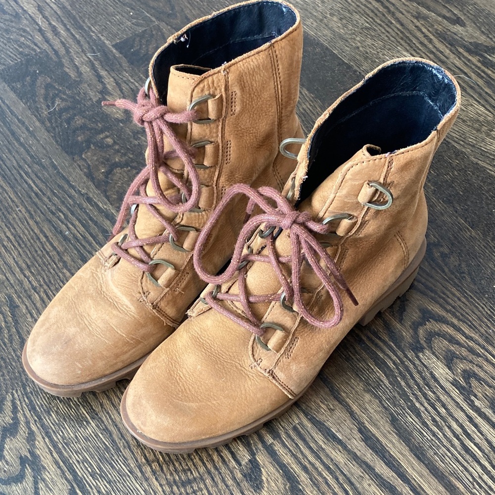 Sorel Women's Brown Lace-Up Boots